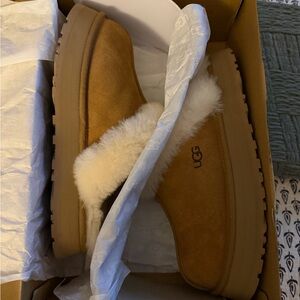 UGG Disquette- Chestnut